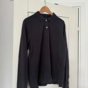 Arket herr tröja - Herr tröja från ARKET i storlek L men passar M. 