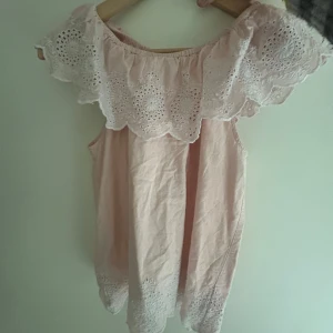 Fin rosa blus! 💗 - Fin tröja prefekt med stickad kofta till! 💗