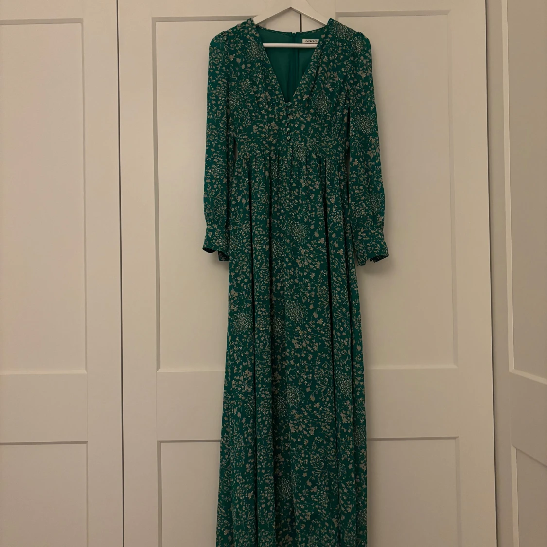 Grön blommig långklänning från ADOORE - 90