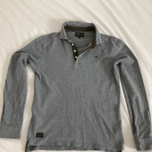 Morris tröja  - Använt med bra skick. Säljer pga att den blivit för liten. Skriv om du har någon fundering !