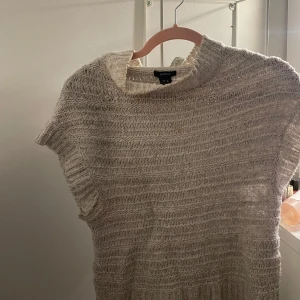 Stickad tröja Lindex  - Super mysig och snygg tröja från Lindex 🩶