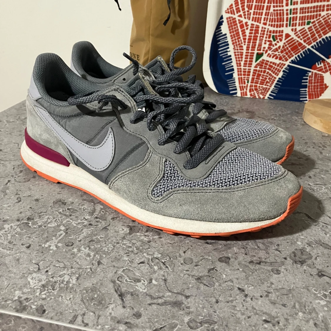 Nike internationalist