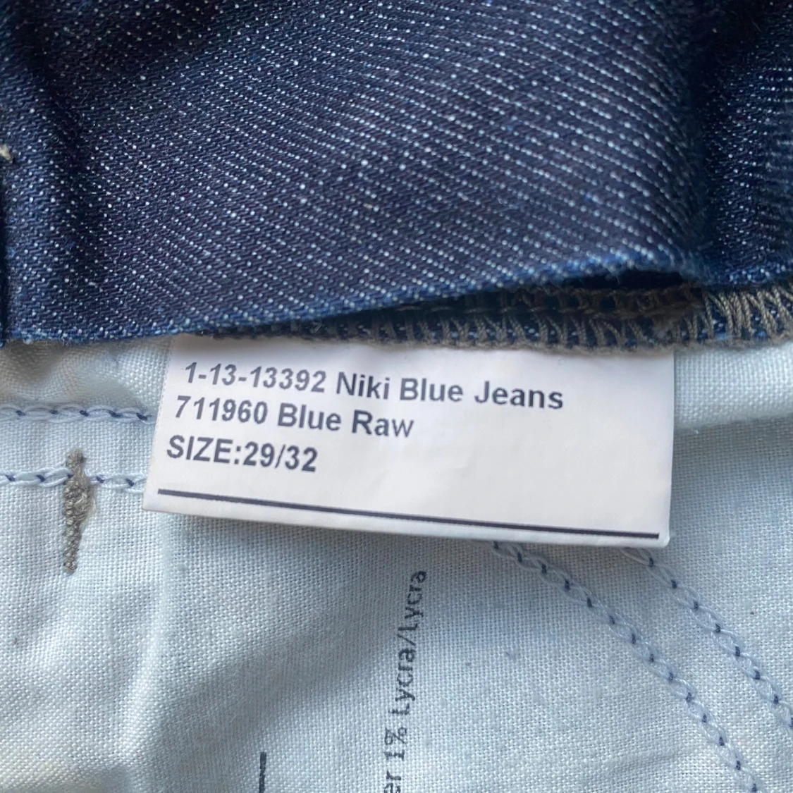 Mörkblåa jeans modell Niki Blue jeans i strl 29/32 från Filippa K - 91