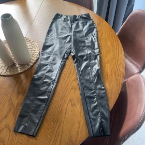 Skin leggins H&M - Fina leggins från H&M Jättefin skick