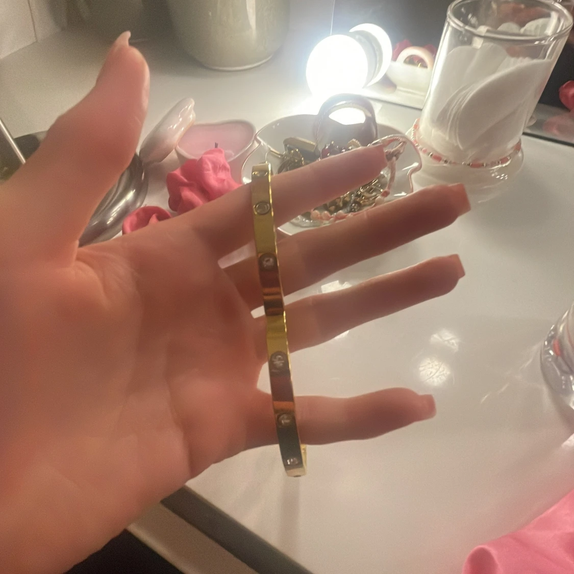 Guld armband med stenar i  - 92