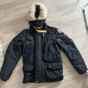 Parajumper right hand - Small  Nyskick 