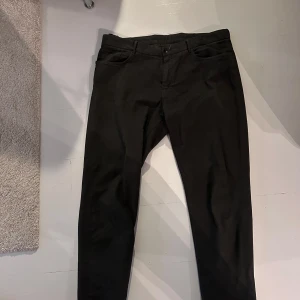 Chinos  - Bra skick Massimo dutti chinos