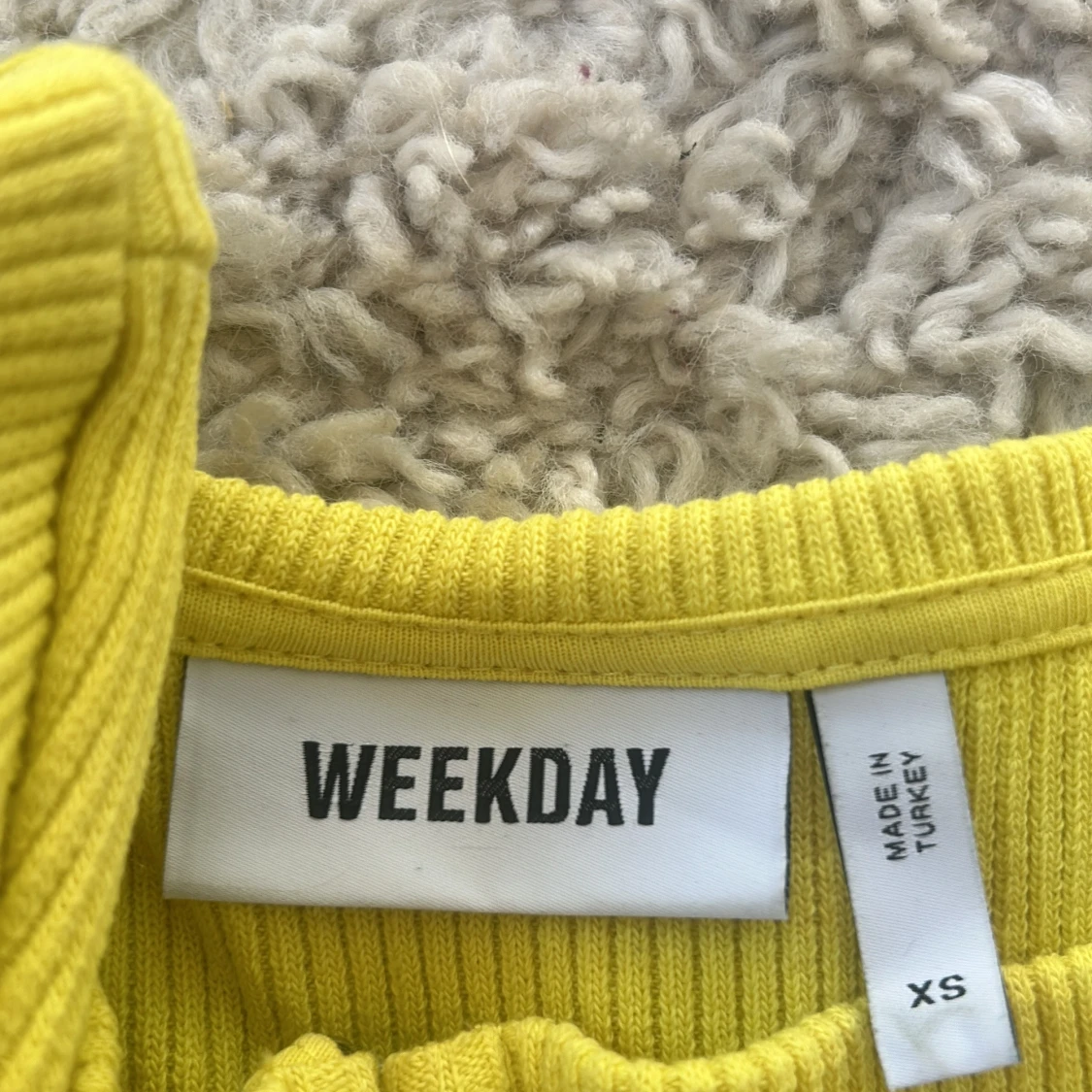 Gul knäppa kofta - 91