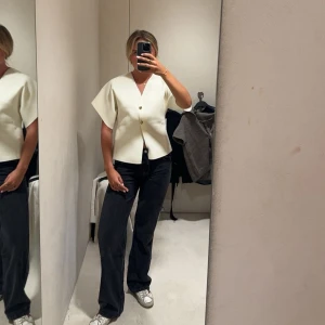 Zara tröka - Så fin och trendig tröja från zara! Använd 1 gång