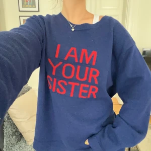 stickad tröja - 💙kashmir/extrafine merino-blend stickad tröja. sparsamt använd, mycket bra skick.💙