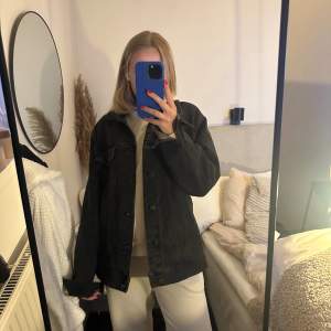 Grå oversized jeansjacka från zara