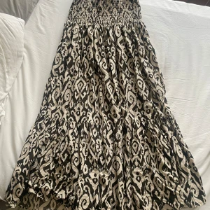 Zara kjol - As snygg zara kjol i strl xs men skulle säga att den passar xxs-m🥰🥰 