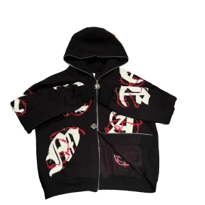 Named Collective Fullzip - Fet fullzip hoodie från Named Collective i storlek Small/Medium. Två zippers med avtagbar Named Collective logga på. Se namedcollective.com för passform och storleksguide. Nypris: 1400kr
