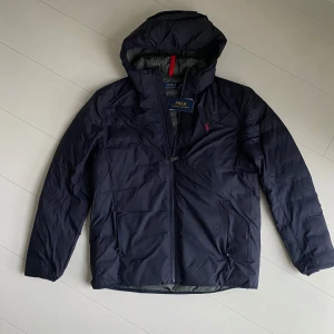 Ralph lauren jacka helt nu - Raffe jacka storlek M, helt ny