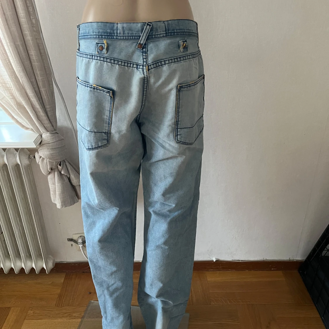 Ljusblåa baggy jeans  - 90