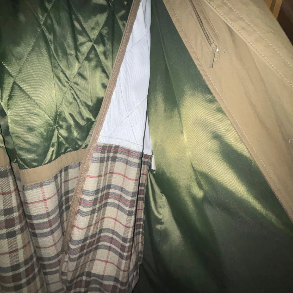 Beige trenchcoat med quiltad insida (Melka classic) - 92