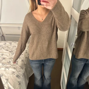 Stickad teöja - Stickad tröja