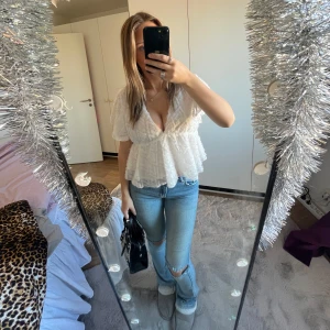 Blus - Såå SJUKT fin blus! Aldrig använd tyvärr💗💗