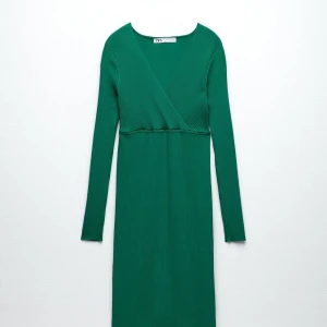 Zara klänning - Knappt använd, köpt för 399 kr