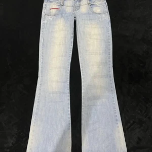 Fishbone jeans  - Super coola och snygga Jens i helt ny skick! 