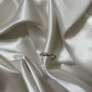 Inez ring  - Ring i rostfritt stål 304🌸