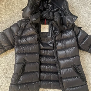Moncler Bady Down Jacket - Intressekoll på min älskade monclerjacka🥹Bady Down Jacket, storlek 2 (S)