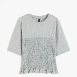 Smockad topp hm - Snygg topp, bra skick! Slutsåld