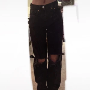 Ripped momjeans - Har bara anvönt få tals gånger
