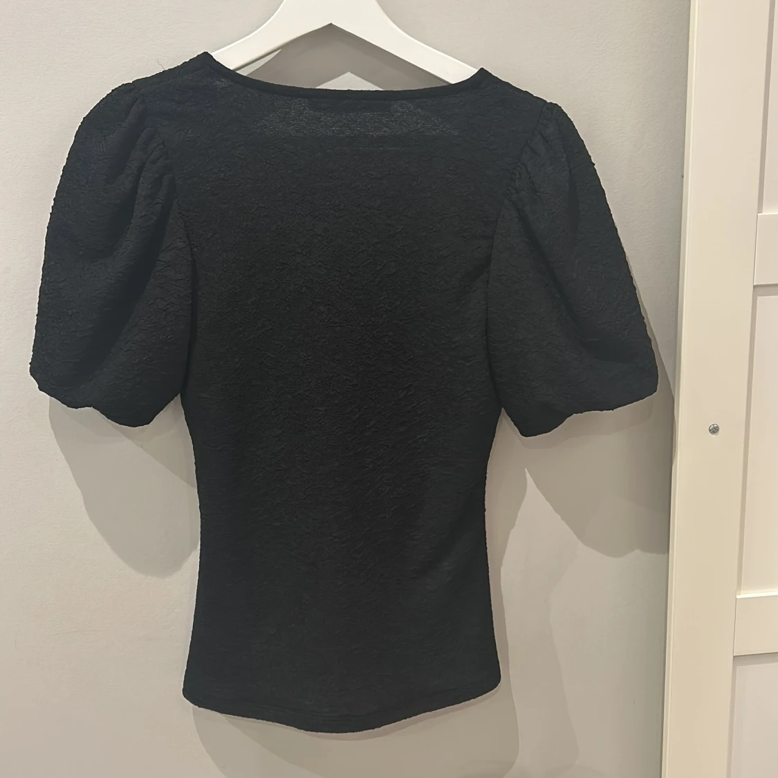 Svart topp från Bik Bok - 91