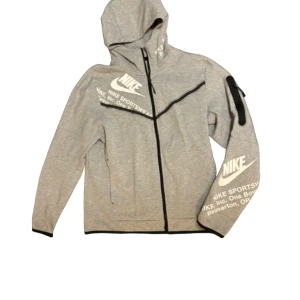 Nike tech fleece tröja - Skit fet grå Nike tech 