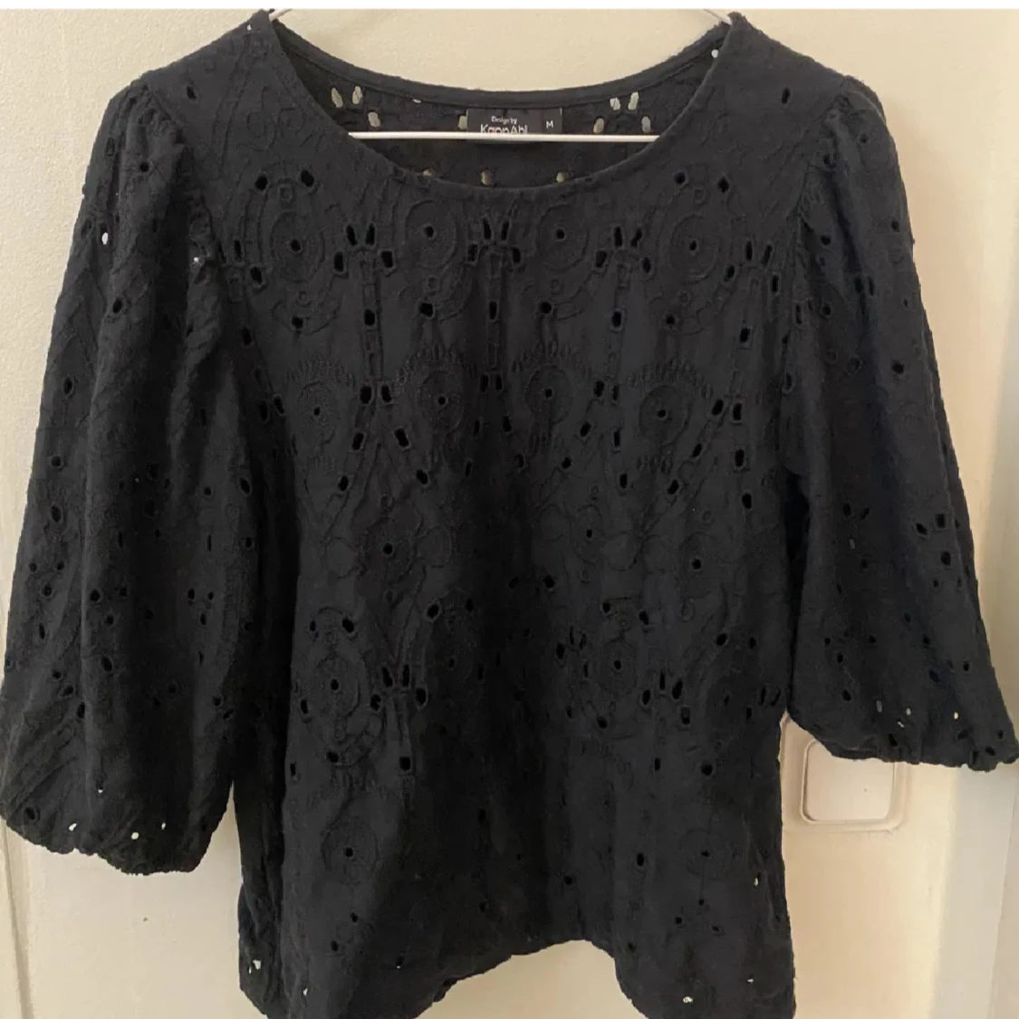 Svart blus från KappAhl