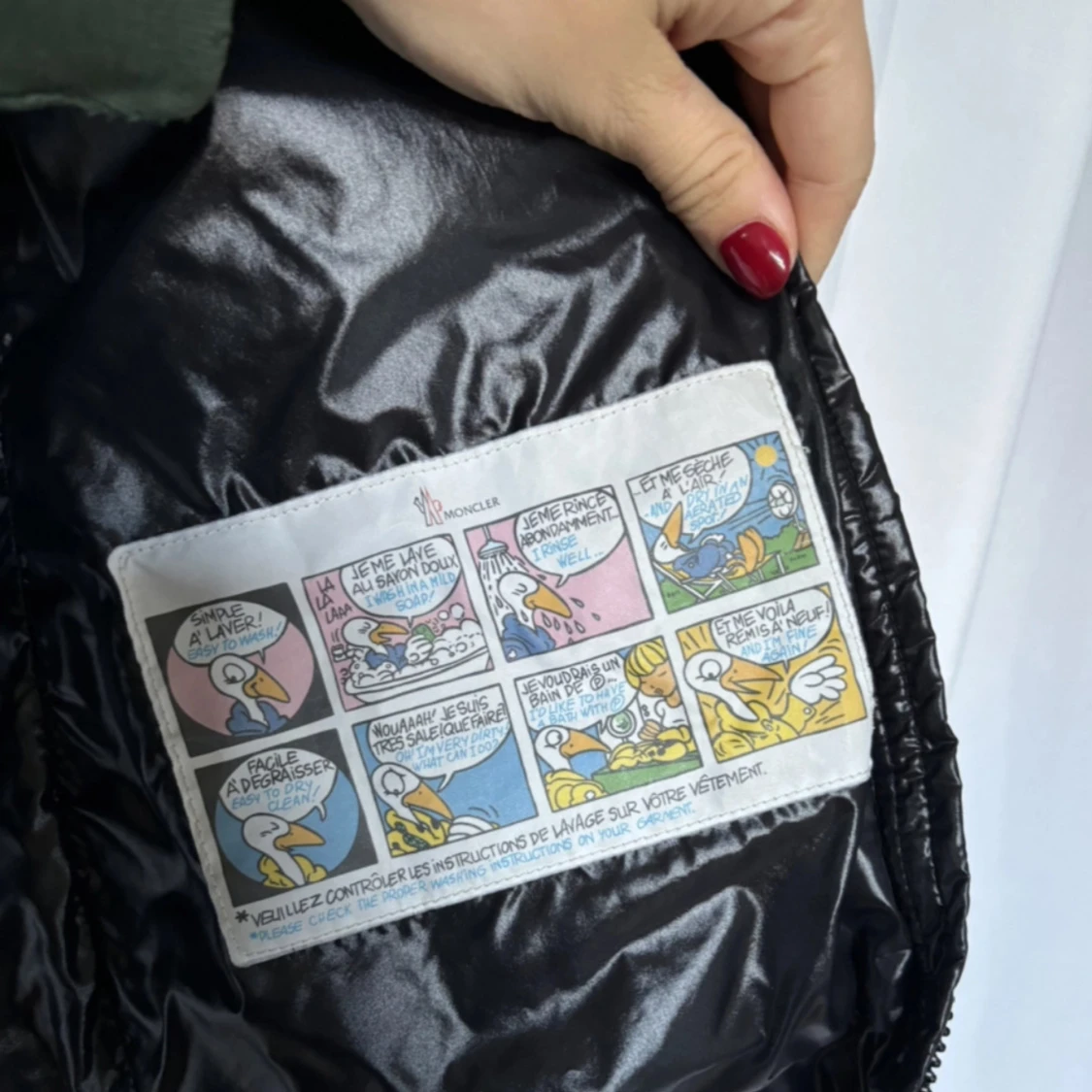 Svart dunjacka från Moncler - 91