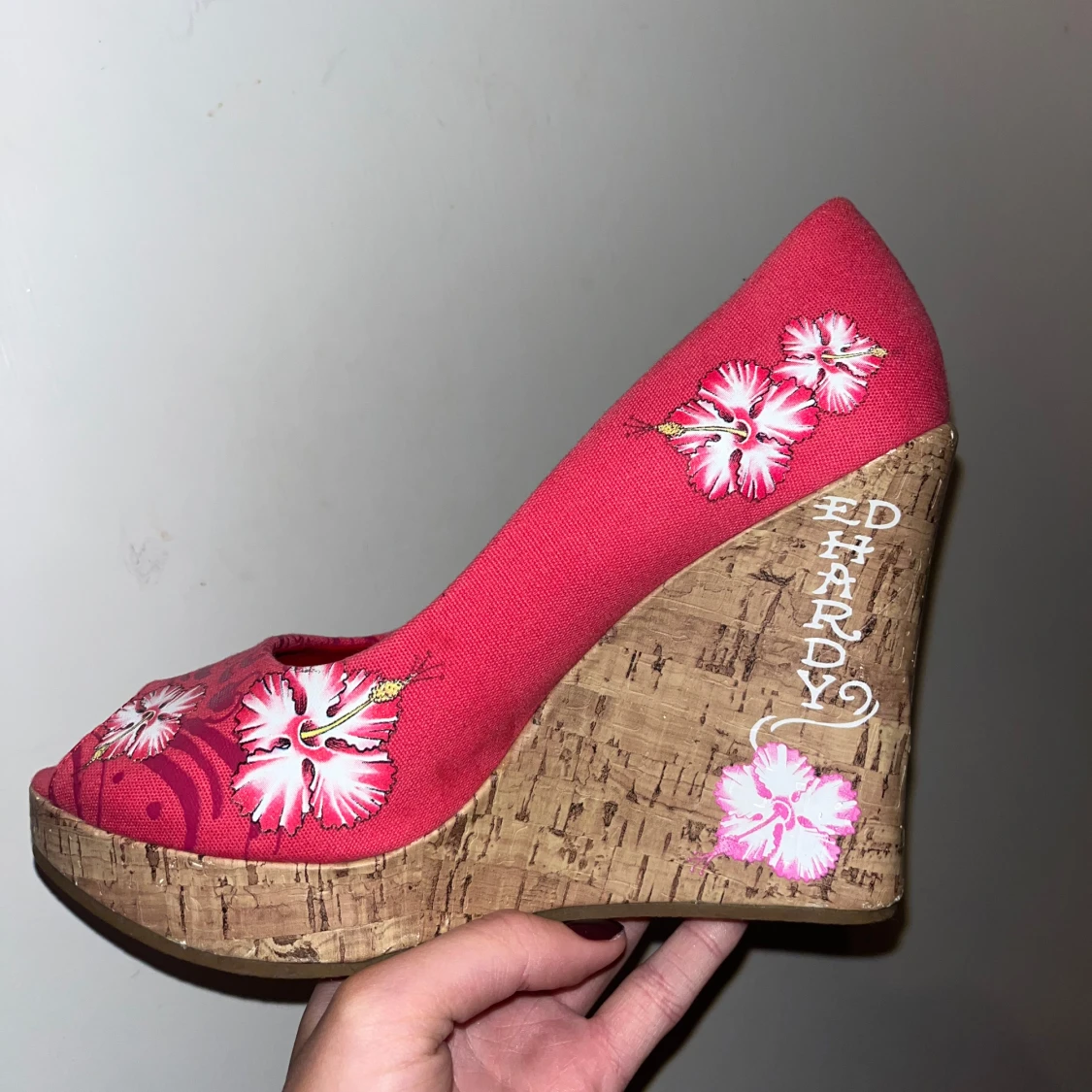 Rosa klackar från Ed Hardy - 90