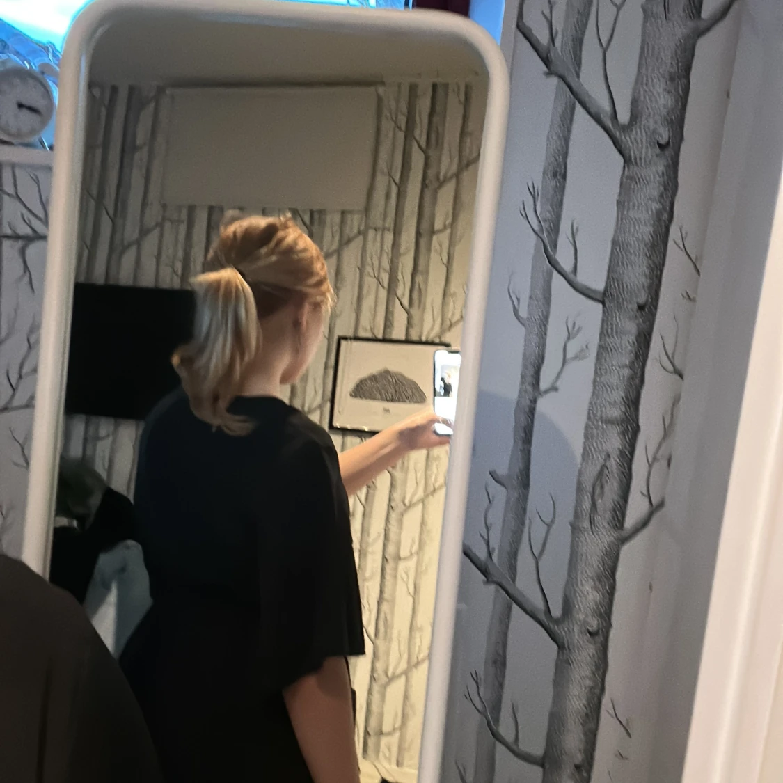 Svart blus med knytband - 90