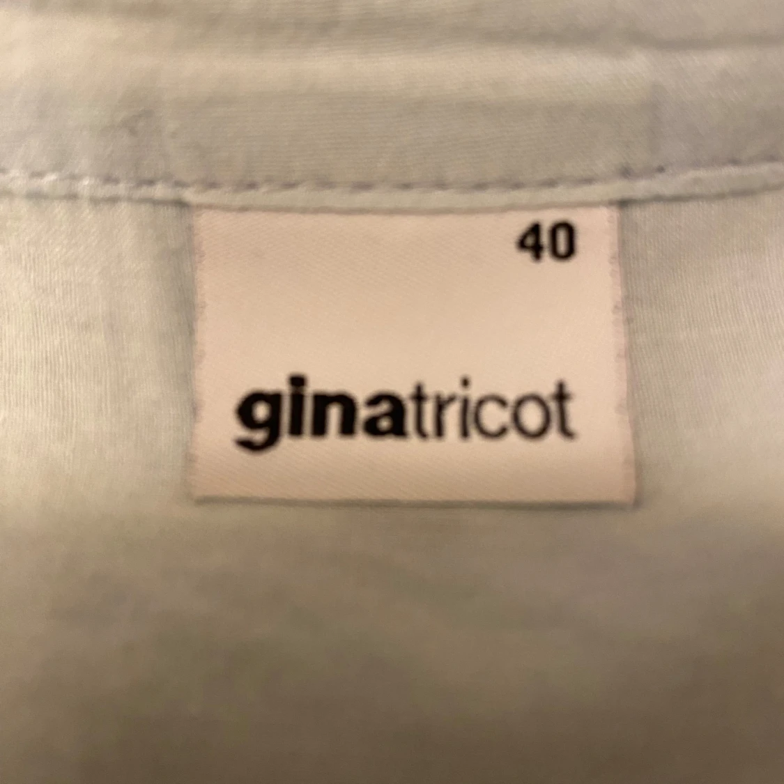 Ljusblå tunika från Gina Tricot strl 40 - 92