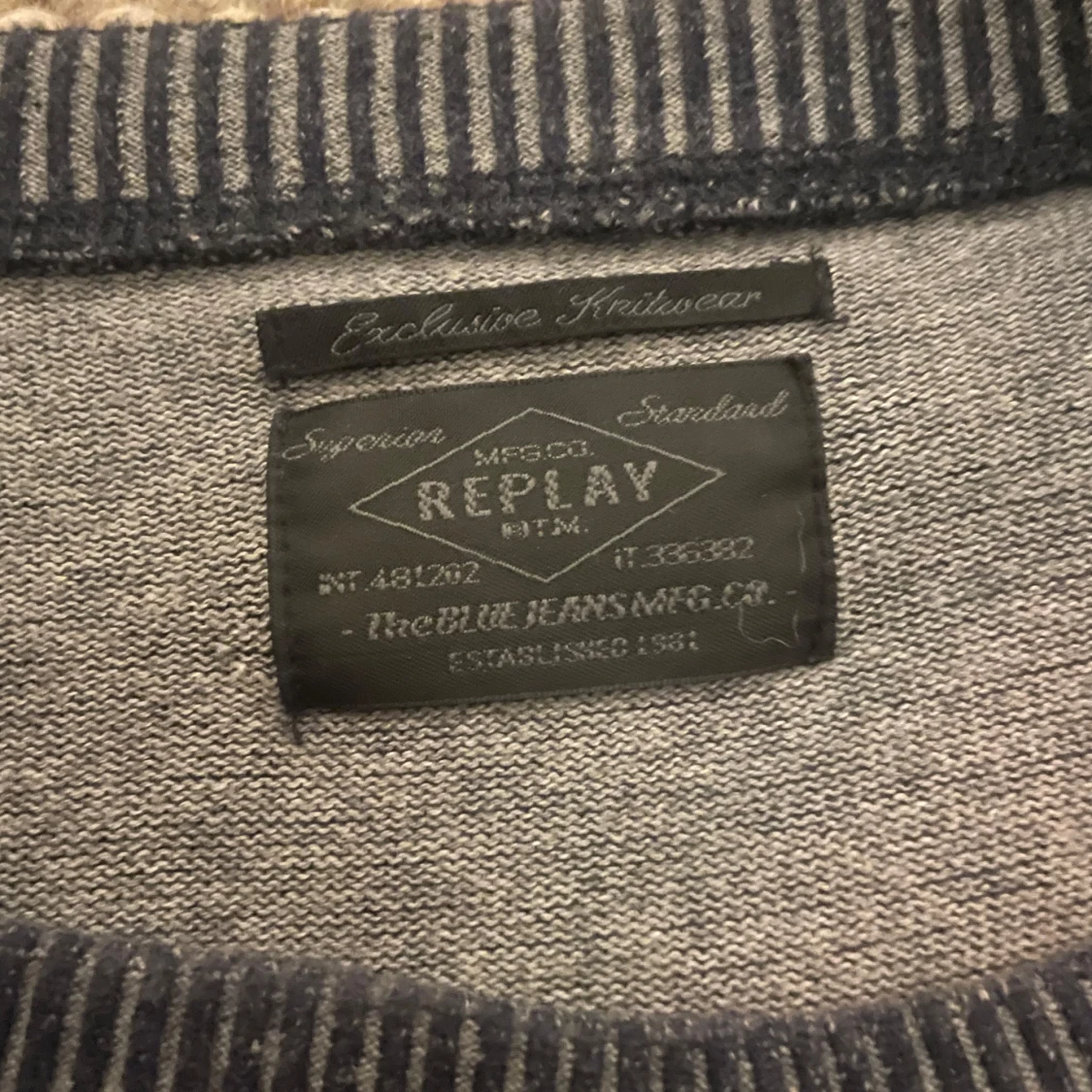 Mörkblå tröja från Replay - 91