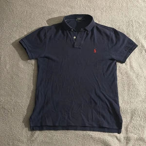 Ralph Lauren piké  - Bra skick. Orginalpris ca 1500kr. 