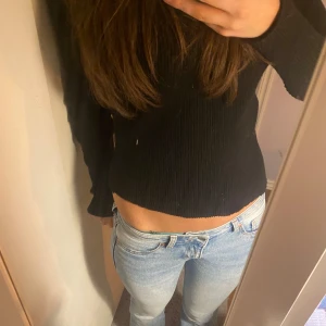 Lågmidjade bootcut jeans  - Snygga ljusa lågmidjade jeans💞 nästan aldrig anvönda 
