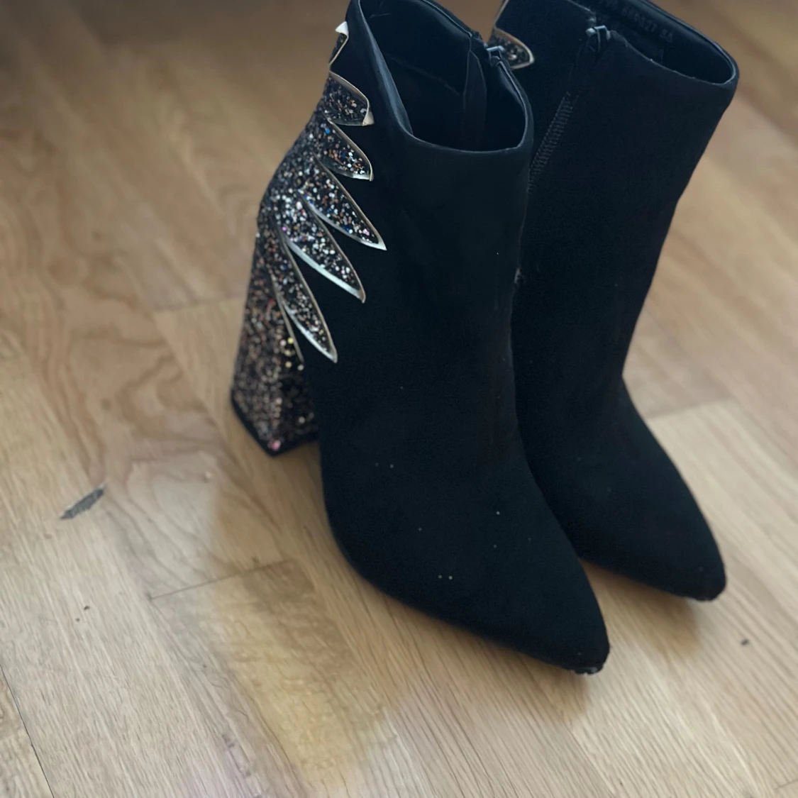 36 storlek Tiamo skor