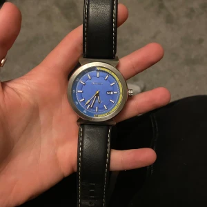 Gant klocka - Väldigt fin klocka från gant, inget batteri i den så det måste fixas isåfall.