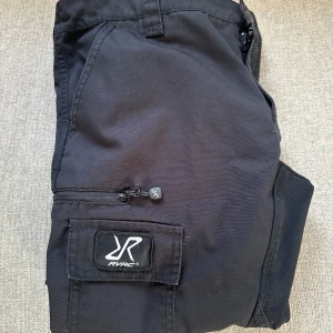 Revolution Race byxor - Nästan aldrig använda Nypris 800 Nu 499 Köpt är köpt, tack💕