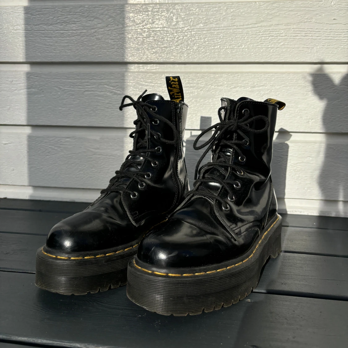 Dr. Martens Platform boot Jadon