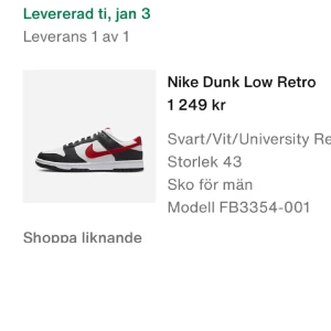 Svartröd nike dunk - Feta nike dunks i svart/röd. Helt oanvända då de inte passade. Låda ingår, skriv för fler bilder 