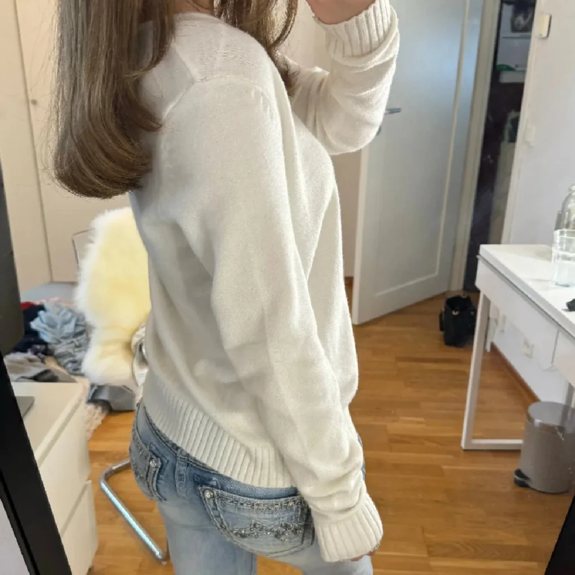 Vit v ringad stickad tröja - 90