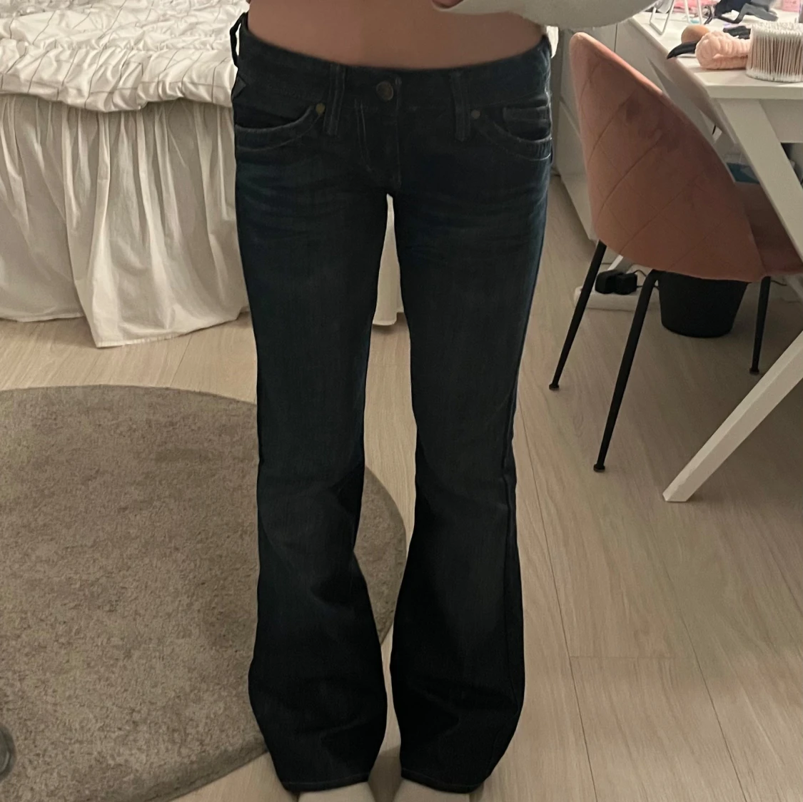 Mörkblå bootcut jeans från Replay