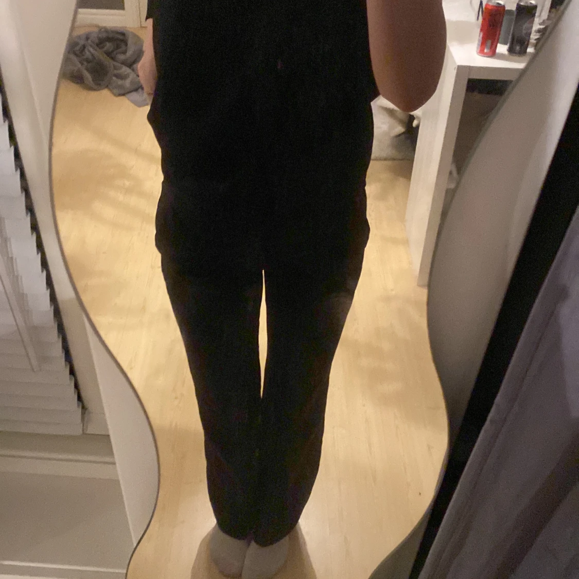 Svarta byxor från BikBok