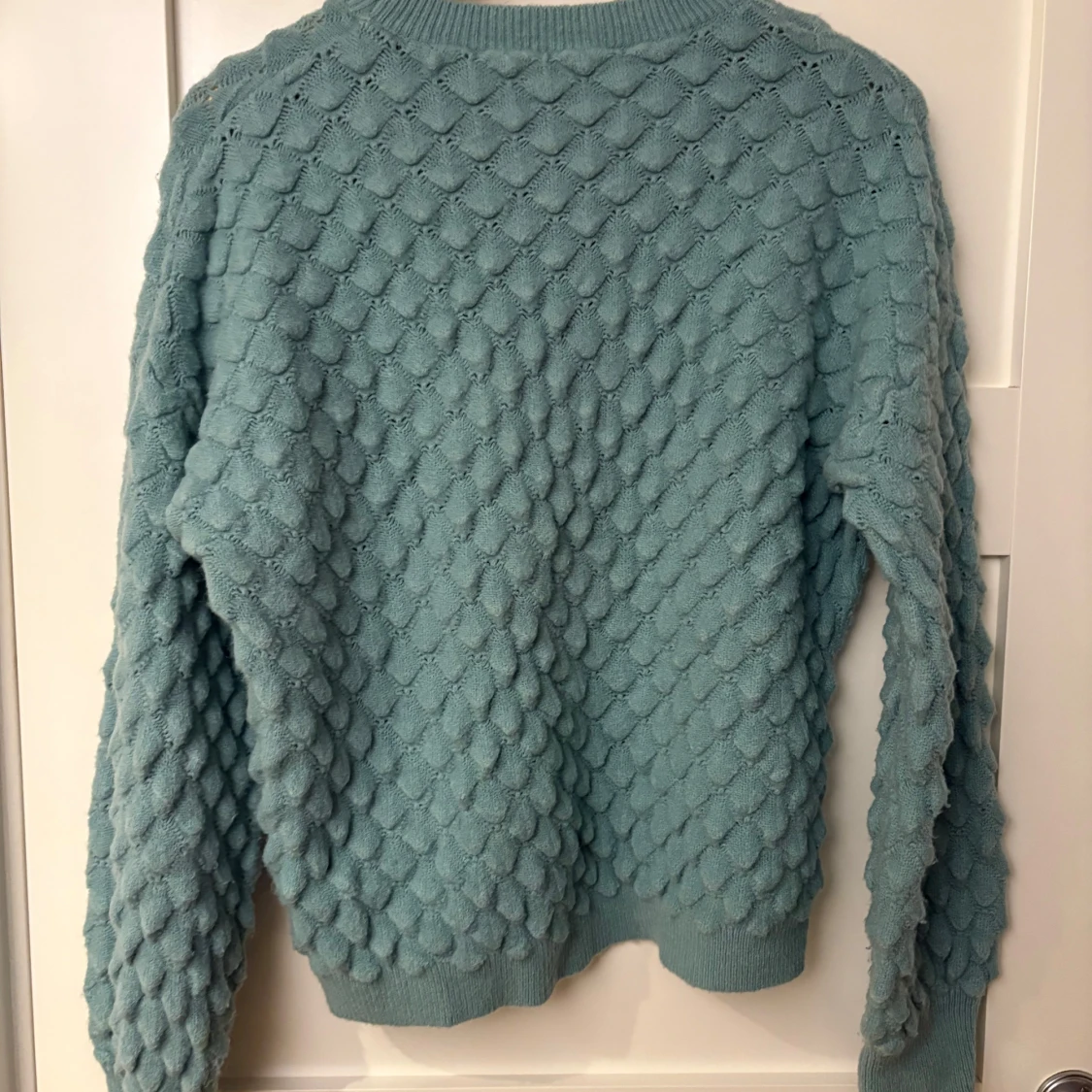 Blå stickad tröja från E-woman - 1