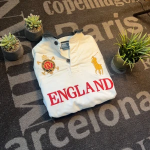 Polo Ralph Lauren ENGLAND - ⭐️Polo Ralph Lauren ENGLAND.  👕SIZE S.   📦Fraktar samma dag