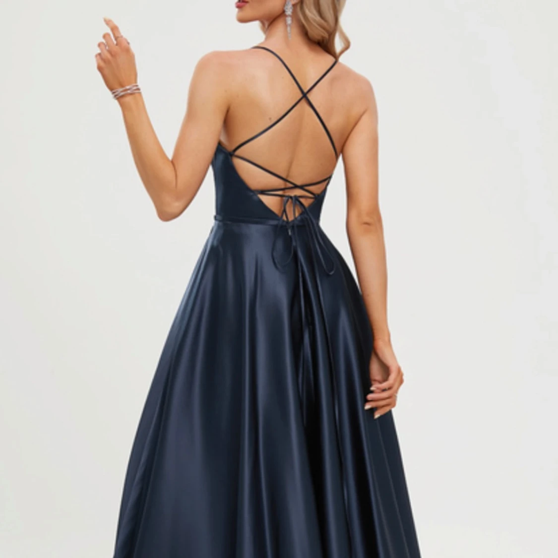 Mörkblå balklänning med slits - 2