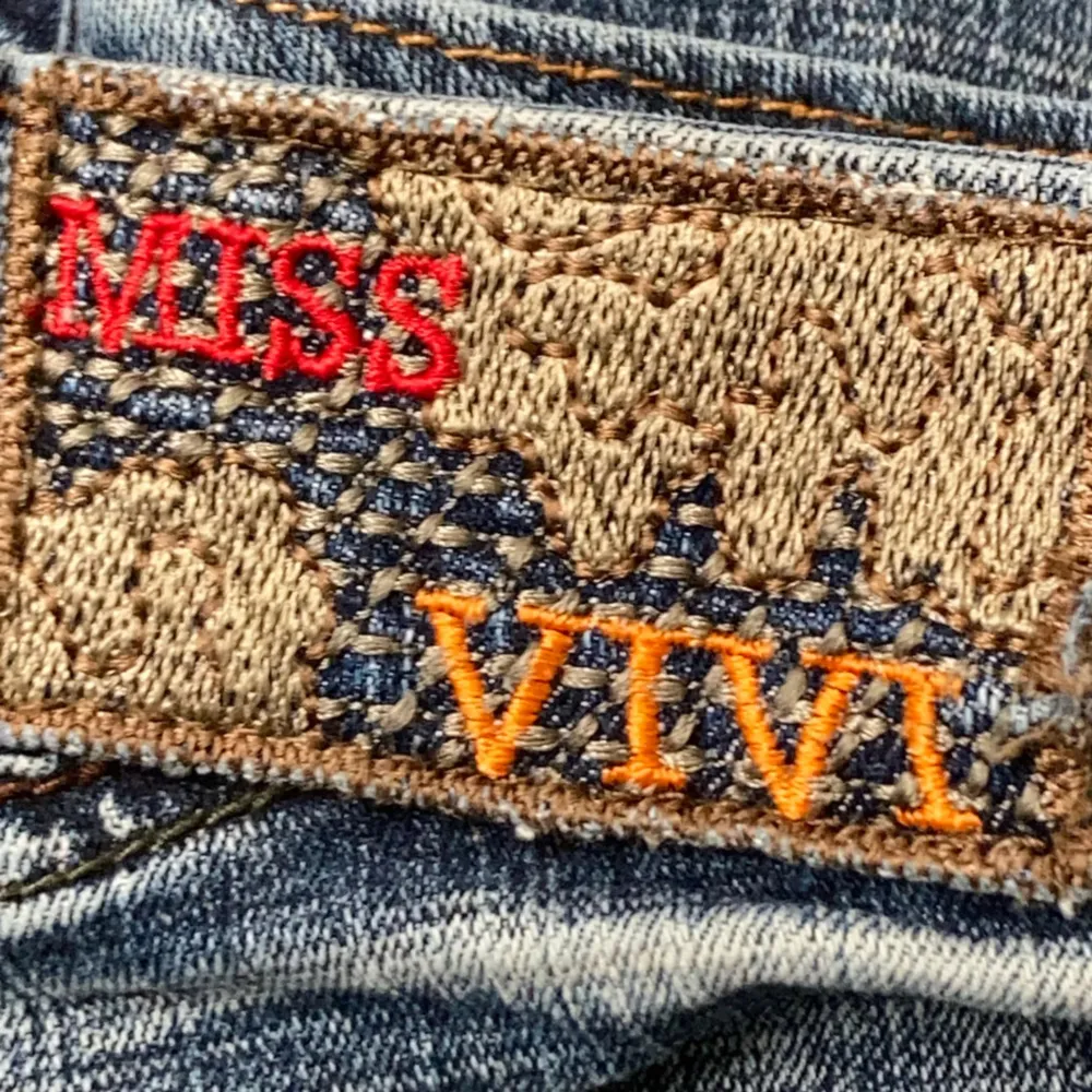 Skiiitsnygga jeans men i fel storlek för mig đ„č pris kan diskuteras. Farkut & Housut.